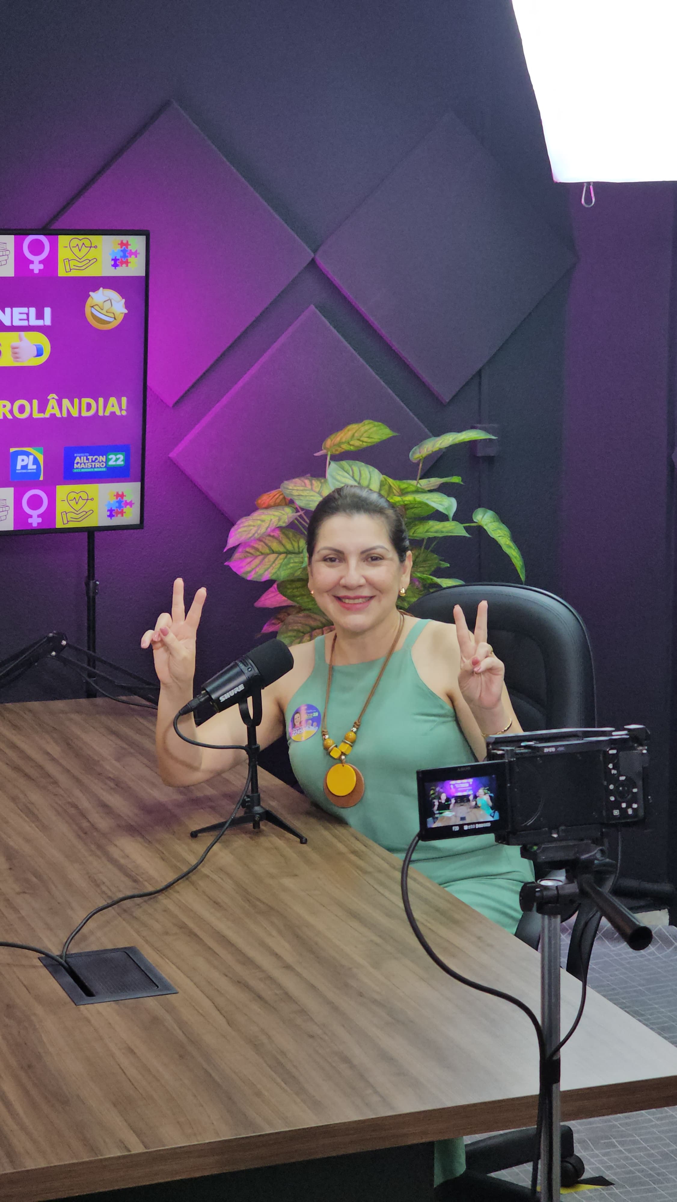 Encontro político em estúdio de gravação profissional Rolândia PR